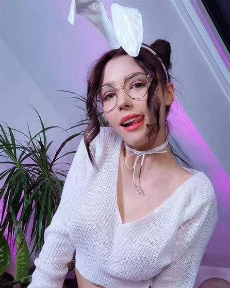 mila azul age|Mila Azul Net worth, Age, Height, Bio/wiki, Boyfriend,。